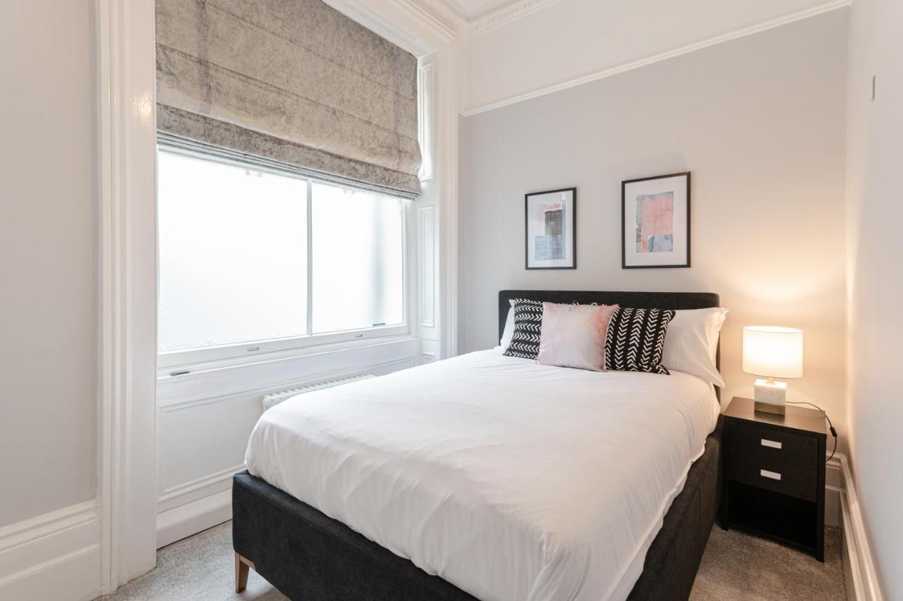 Kensington 2 Bed 2 Bath Apartment For 5 Guests ロンドン エクステリア 写真